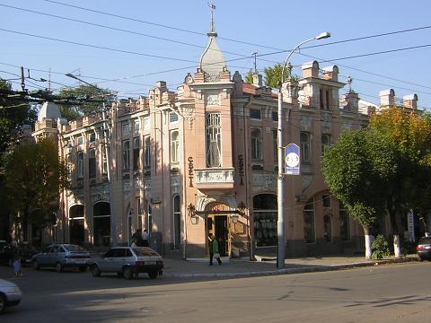 Дом Сатова
