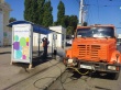 На территории Кировского района ежедневно проводятся мероприятия по очистке остановочных павильонов 