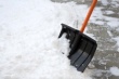 В Саратове устраняют последствия снегопада