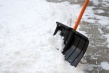В Саратове активно идет уборка снега и наледи