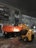 Фрунзенский район очищают от снега и наледи 