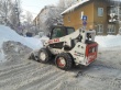 В Волжском районе ведутся работы по очистке территории от снега и наледи