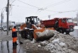 Саратовские тротуары и дороги чистят от снега и наледи 214 единиц техники