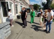 В Кировском районе продолжаются мероприятия по обходу входных групп объектов торговли
