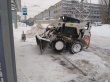 В Октябрьском районе продолжается очистка улиц от снега