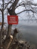 На территории Заводского района выставлены информационные знаки «Выход на лед запрещен»