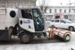 На улицах Саратова идет очистка дорог и тротуаров от снега и наледи
