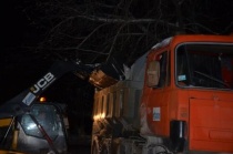 Ночью улицы Саратова будут чистить 198 единиц специальной техники