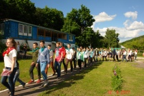 В загородном лагере «Лесная республика» торжественно открылась первая смена