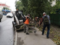 Продолжаются комплексные работы по благоустройству территории Октябрьского района 