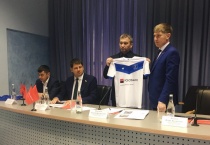 Саратовская спортивная школа подписала соглашение о сотрудничестве с Росбанком
