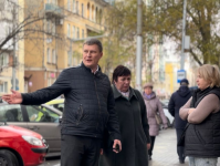 Во исполнение поручения главы города Михаила Исаева проведен обход улицы Советской для осмотра соблюдения Правил благоустройства Во исполнение поручения главы города Михаила Исаева проведен обход улицы Советской для осмотра соблюдения Правил благоустройства