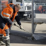 В городе продолжается работа по содержанию объектов улично-дорожной сети В городе продолжается работа по содержанию объектов улично-дорожной сети