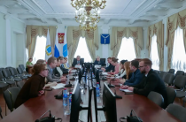 Игорь Молчанов провел совещание с профильными заместителями глав районных администраций по экономике и архитекторами