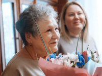 Игорь Молчанов встретился с семьей военнослужащего, выполняющего боевые задачи в зоне СВО Игорь Молчанов встретился с семьей военнослужащего, выполняющего боевые задачи в зоне СВО