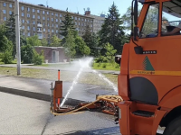 Продолжаются работы по благоустройству Продолжаются работы по благоустройству