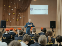 В школе №95 прошло занятие о правилах поведения на льду водных объектов в зимний период В школе №95 прошло занятие о правилах поведения на льду водных объектов в зимний период