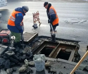 Специалисты МУП «Водосток» продолжают комплекс мероприятий по содержанию ливневой канализации Специалисты МУП «Водосток» продолжают комплекс мероприятий по содержанию ливневой канализации