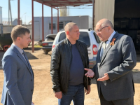 Игорь Молчанов посетил МКУ «Дорожник Заводского района»