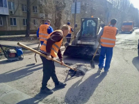 В городе продолжается текущий ремонт дорог