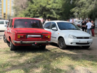 Случаи парковки транспорта на зеленой зоне