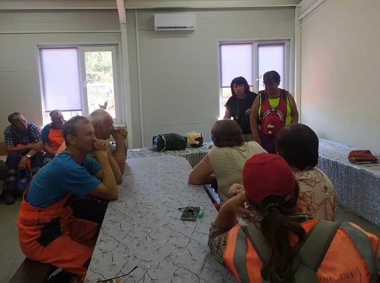 На производственной площадке МБУ «Служба благоустройства Волжского района» прошло мероприятие по охране труда