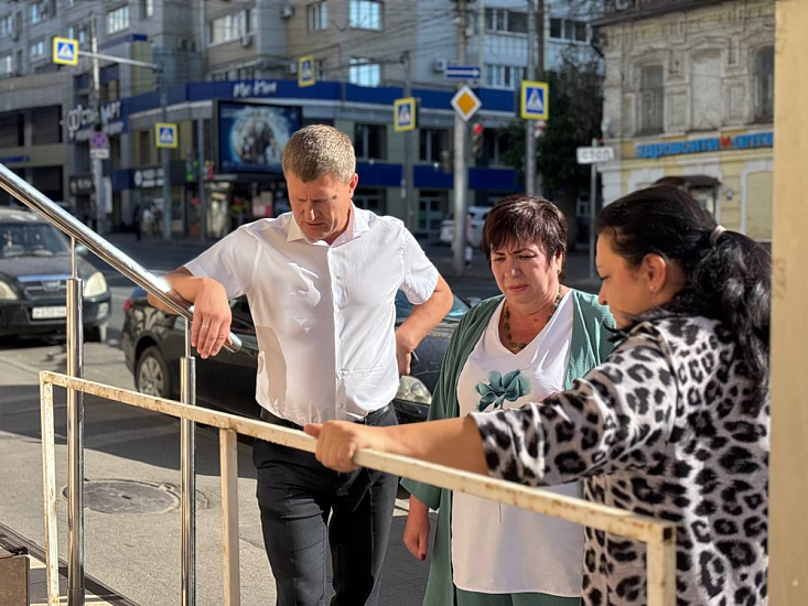 По поручению Михаила Исаева в Октябрьском районе продолжаются обходы объектов потребительского рынка