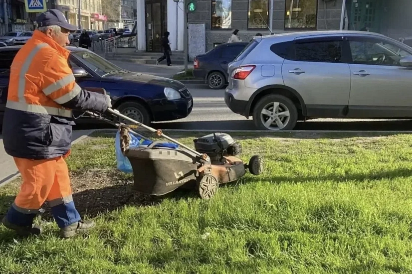 Продолжаются работы по благоустройству