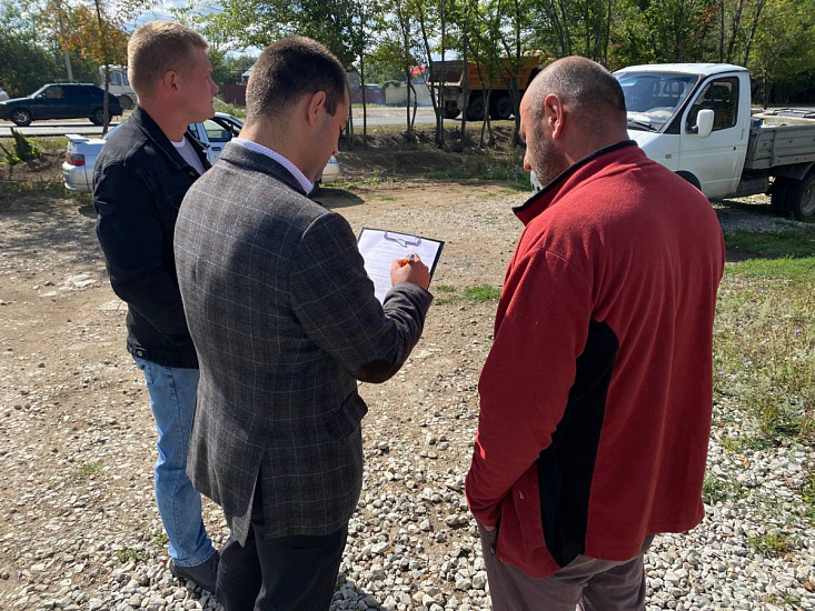 Сотрудники администрации Ленинского района установили факт незаконного выпаса коз