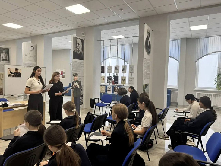 «Юрий Гагарин. Саратовская орбита судьбы» в «Авроре»