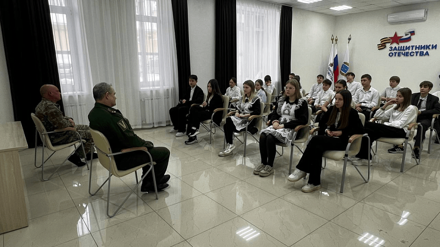 Участники СВО провели «урок мужества» для учеников района