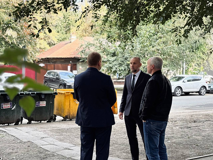 Во исполнение поручения главы города Михаила Исаева усилен контроль за местами сбора ТКО