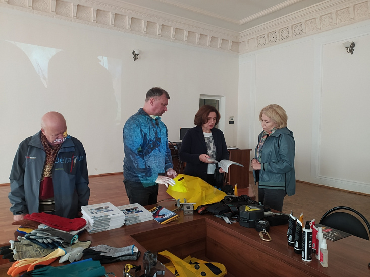 Для руководителей и специалистов организаций города проведена серия семинаров по охране труда