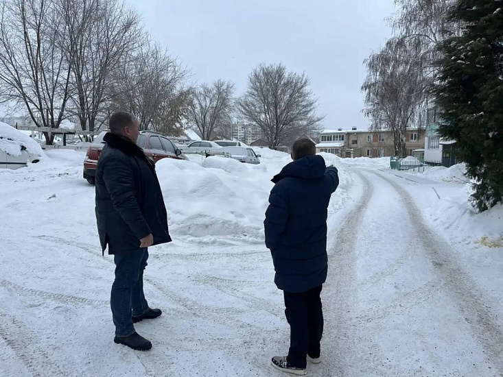 Проверка дворовых территорий в Гагаринском районе