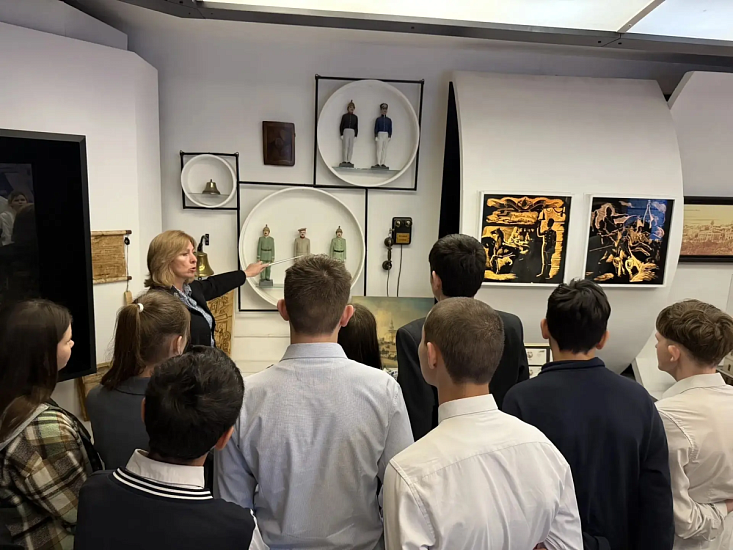 Школьники Гагаринского района посетили музей МЧС