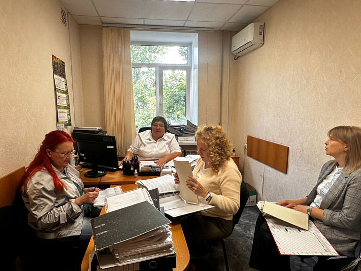 В Ленинском районе продолжается подготовка к отопительному сезону 2025-2026