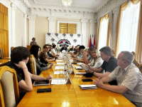 Состоялось заседание городской трехсторонней комиссии по регулированию социально – трудовых отношений Состоялось заседание городской трехсторонней комиссии по регулированию социально – трудовых отношений