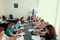 Состоялось заседание комиссии по делам несовершеннолетних и защите их прав