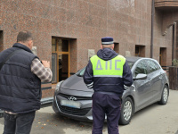 Продолжаются мероприятия по выявлению фактов нарушения правил парковки в Октябрьском районе Продолжаются мероприятия по выявлению фактов нарушения правил парковки в Октябрьском районе