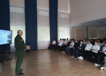 Во Фрунзенском районе прошло профориентационное мероприятие для мальчиков 10-11 классов Во Фрунзенском районе прошло профориентационное мероприятие для мальчиков 10-11 классов