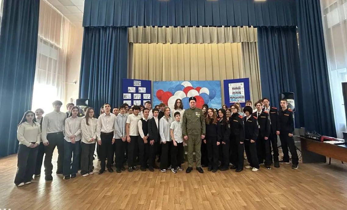 В образовательных учреждениях города прошли уроки мужества, приуроченные ко Дню воинской славы России и Дню памяти россиян