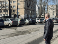 Заместитель главы по благоустройству Октябрьского района провел объезд района Заместитель главы по благоустройству Октябрьского района провел объезд района