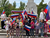 В Октябрьском районе прошло мероприятие, приуроченное ко Дню флага Российской Федерации