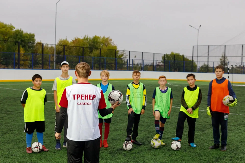 Игорь Молчанов поздравил саратовцев с Днем физкультурника