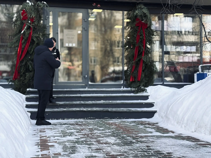 Обход по благоустройству: уборка снега и реклама