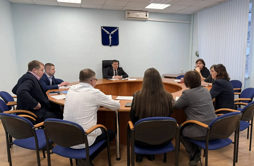 Во Фрунзенском районе прошло совещание по вопросам озеленения территории района