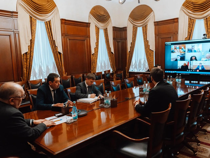 Игорь Молчанов провел оперативное совещание с главами районных администраций и руководством профильных структур 