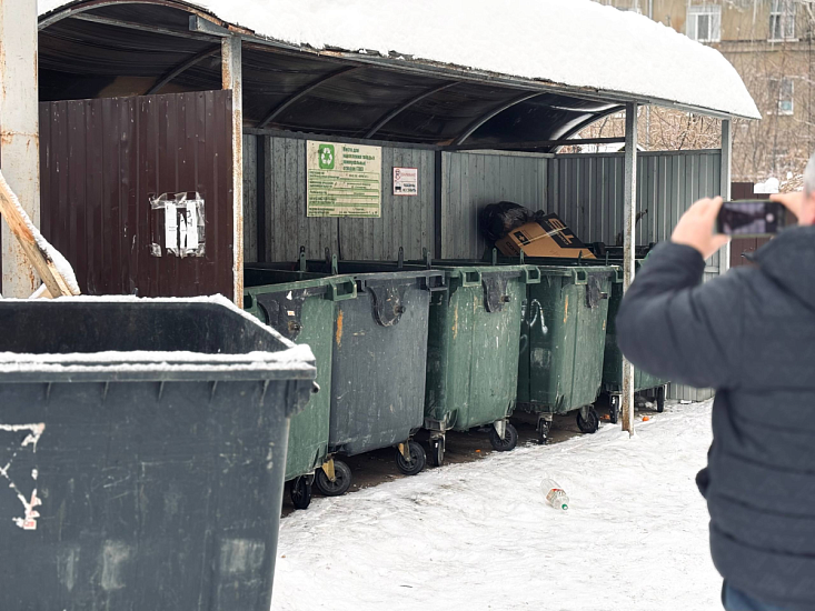 Контроль чистоты площадок в Октябрьском районе
